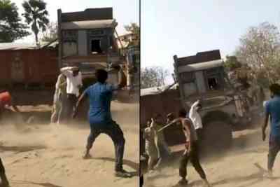 Sand mafia attacks Bihar Mines Department team, beats up woman official