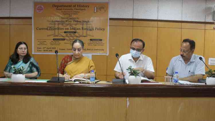 MoU signed between The Indian Council of World Affairs and Panjab University