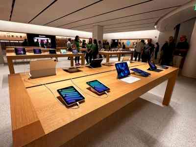 Apple previews Delhi Saket store, Tim Cook to greet 1st customers on Thursday