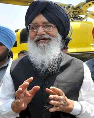 Parkash Singh Badal hospitalised with uneasiness in breathing
