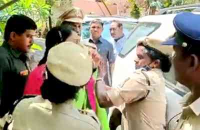 After Sharmila, her mother Vijayamma too slaps cop