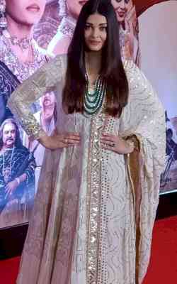Aishwarya Rai Bachchan stuns in anarkali dress at 'PS: 2' event