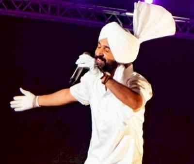 Diljit Dosanjh claps back at those saying he disrespected Indian flag at Coachella