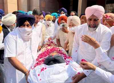 Mourners line roads as Badal's coffin makes final journey; cremation on Thursday
