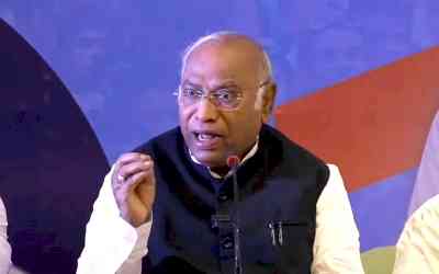 Kharge retracts 'poisonous snake' jibe at PM Modi; BJP riled