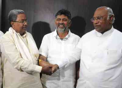 Kharge, Siddaramaiah's statements offer BJP way out of Lingayat humiliation charge