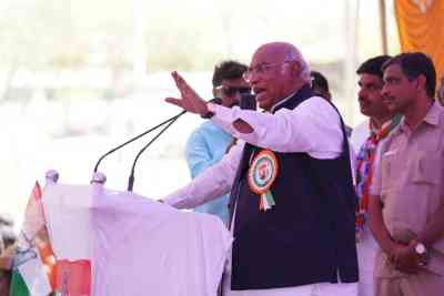 Kharge calls for reviving voice of workers on Int'l Labour Day