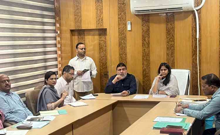 MLA Prashar, MC Chief directs officials to ensure timely repair of roads and plantation drives  