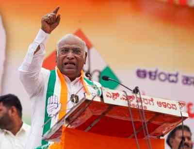 If you won't vote for Cong, Yogi's bulldozer will come to haunt K'taka: Kharge