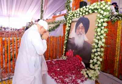 Badal stood like rock against Emergency: Shah