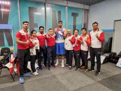 World Boxing C'ships: Narender storms into pre-quarters; Govind, Deepak move to next round, Shiva bows out (2nd ld)