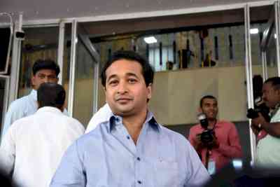 Thackeray follows only 'dhan ki baat', allege BJP Minister Narayan Rane's sons