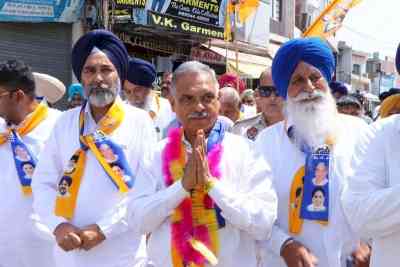 Both Cong, AAP befooled people with false promises: Akali Dal candidate