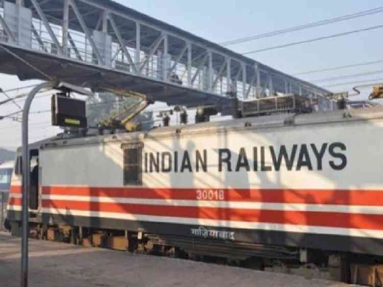 Write your train travel experience and win prizes: Indian Railways