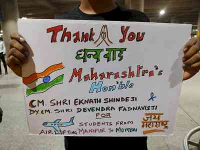 25 Maha students stuck in Manipur strife reach Mumbai safely (Ld)