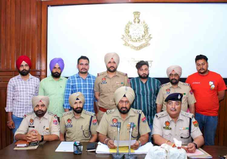 Two arrested, two kg heroin recovered