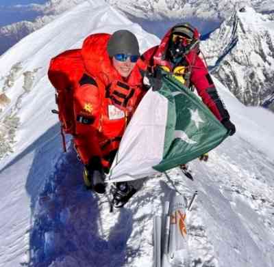 Naila Kiani becomes second Pakistani woman to reach Everest peak