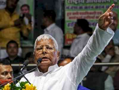 Land-for-job case: CBI raids residences of Lalu Prasad's close aides in Bihar