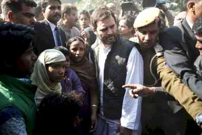 Women from Delhi's Shakur Basti share fear of bulldozers with Rahul Gandhi