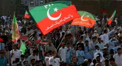 Imran's close aide jumps ship as noose tightens around party