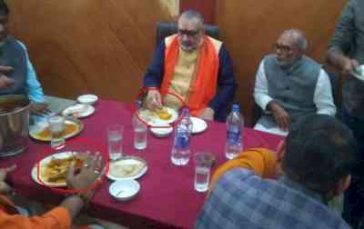 JD-U leaders release photos of BJP leaders eating meat, wearing skullcaps