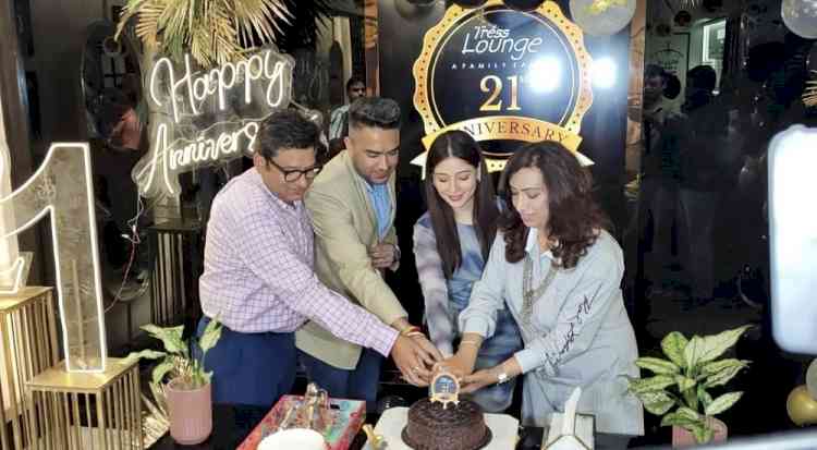 Tress Lounge Salon celebrates 21st anniversary with Punjabi actor Tania