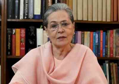 Sonia thanks K'taka for historic mandate, says politics of divisiveness rejected
