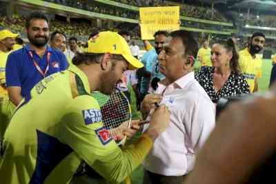 Gavaskar taking Dhoni's autograph tops most memorable moments