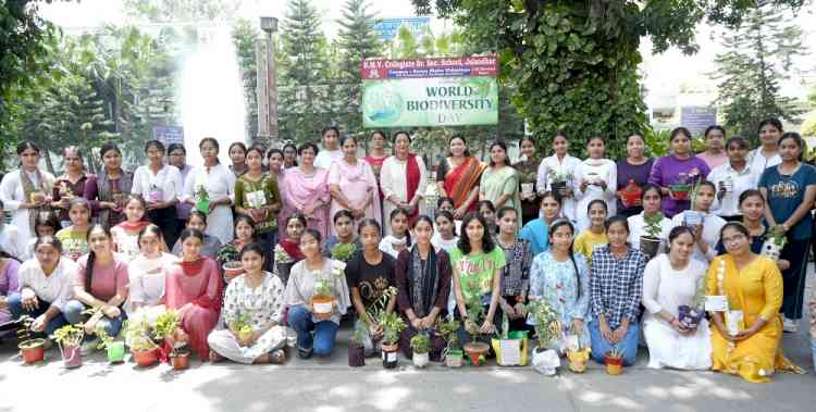 KMV Collegiate Sr. Sec. School celebrates International Day for Biological Diversity with full zeal and enthusiasm