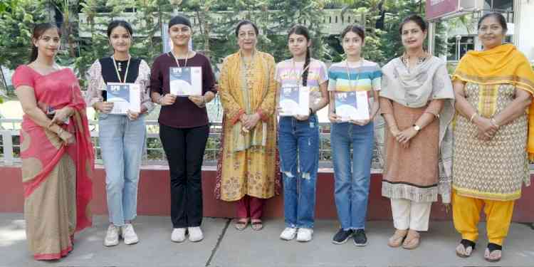 KMV Collegiate Sr. Sec. School students procure gold medal and top rankings in International Commerce Olympiad