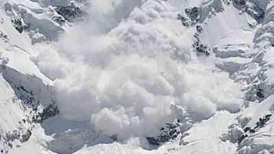 10 killed as avalanche hits Gilgit-Baltistan region