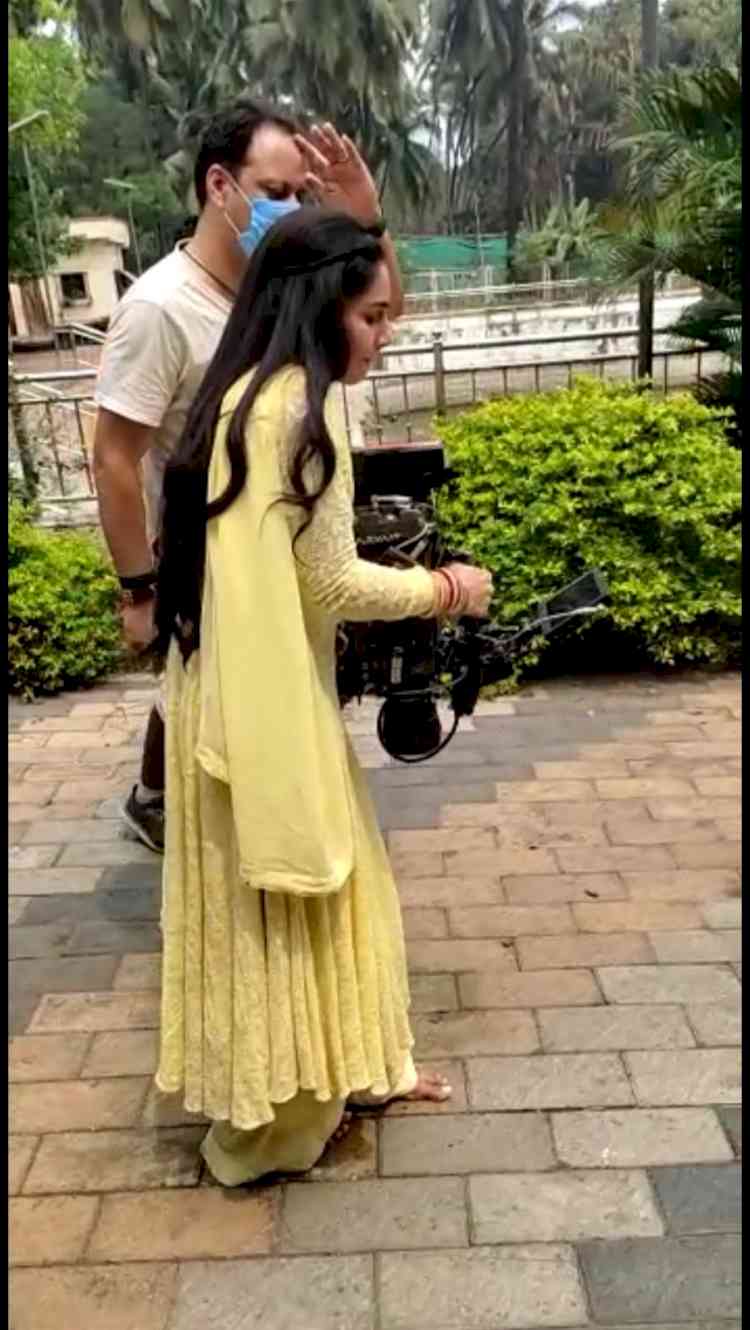 Rachana Mistry from Star Bharat's 'Na Umra Ki Seema Ho' shows her directorial skills for the upcoming sequence