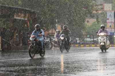 IMD forecasts light thunderstorms, rainfall in parts of Gujarat