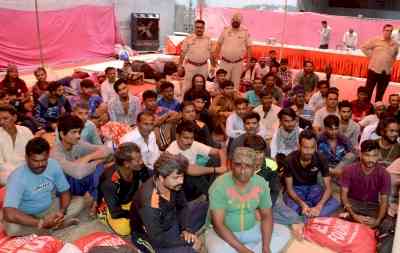 200 Indian fishermen return to Vadodara from Pakistan