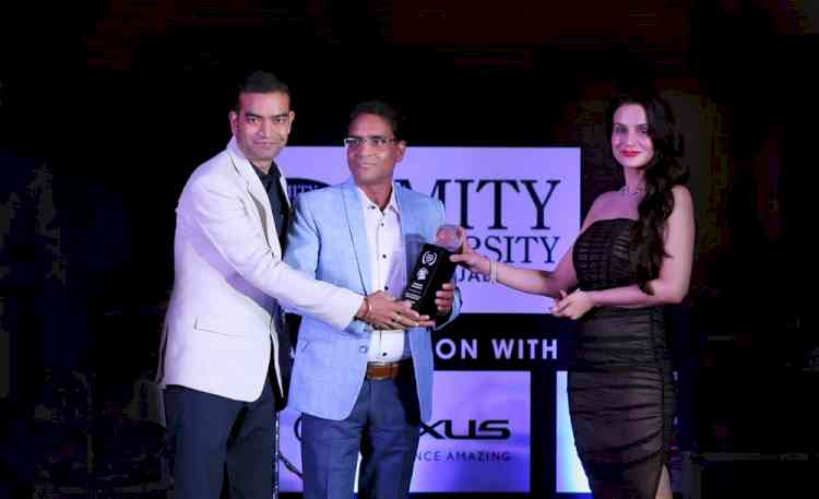 Ashoka Textiles Receives 'Excellence Award' From Actress Ameesha Patel