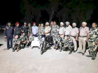 BSF, Punjab Police recover narcotics dropped by Pak drone
