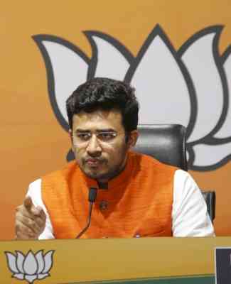 BJP MPs call Kharge 'VC of WhatsApp University' for criticising Railways