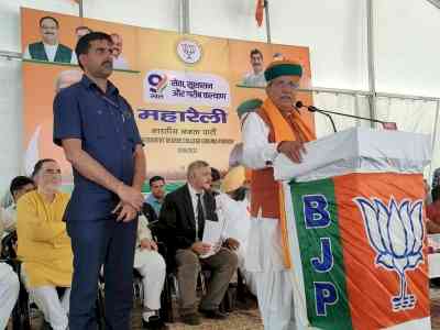 Modi govt developing J&K on a war footing: Meghwal