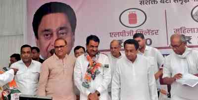 Scindia loyalist MP BJP leader makes 'ghar wapsi' to Congress