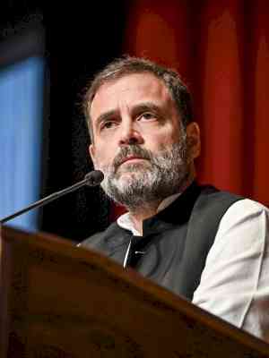 Rahul says BJP's 'politics of hatred' has burnt Manipur (Ld)