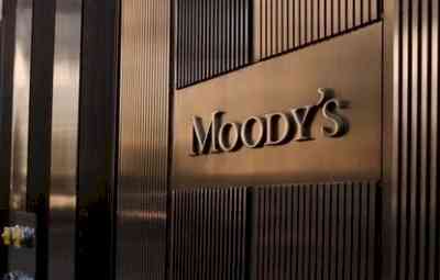 Finance Ministry officials meet Moody's executives, apprise them of economic measures (Lead)