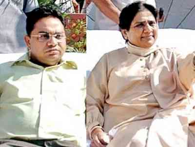 Mayawati's brother, his wife got 70 flats below 6th floor against agreement: Audit report