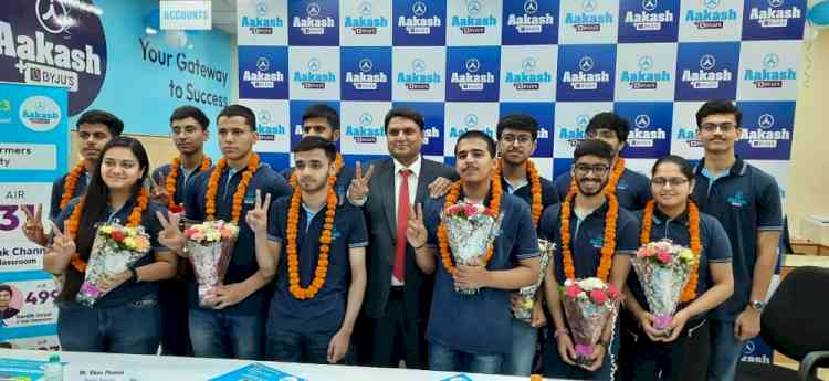JEE Advanced 2023: Eight students of Aakash BYJU’S Chandigarh ink stupendous results  