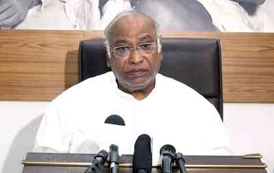 Modi govt is asleep at wheel, should allow all-party delegation to visit Manipur: Kharge
