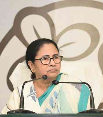Mamata Banerjee's plea turned down, Bengal Foundation Day celebrated at Raj Bhavan