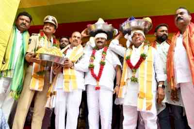 Bonalu festival begins amid fanfare in Hyderabad