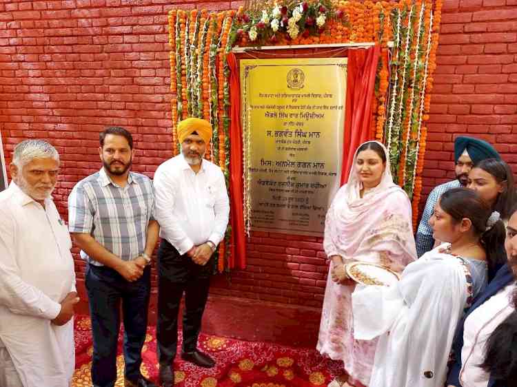 Cabinet Minister lays foundation stone for various projects to attract tourist in region 
