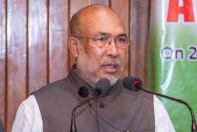 Manipur CM asks officials to expedite construction of prefabricated houses for displaced