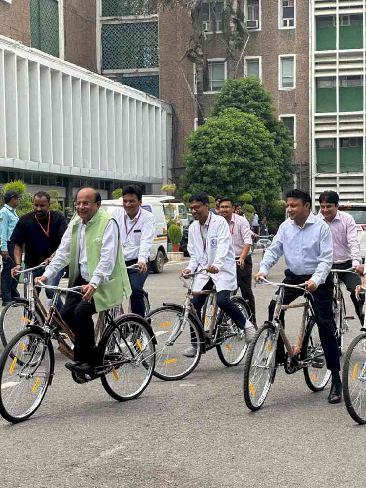 EPACK Durable donates 560 bicycles to support AIIMS doctors, nurses, and paramedics