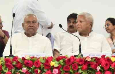 Rise in Nitish's stature, Lalu's return to politics ominous signs for BJP